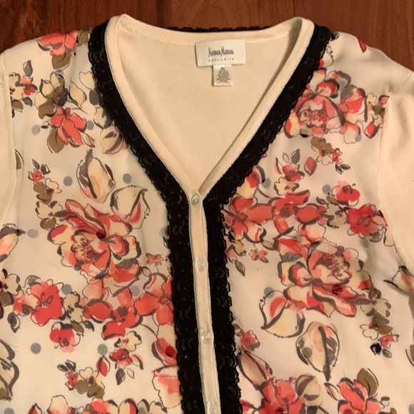 Neiman Marcus silk blend button down sweater with lace and chiffon insets - Picture 3 of 11